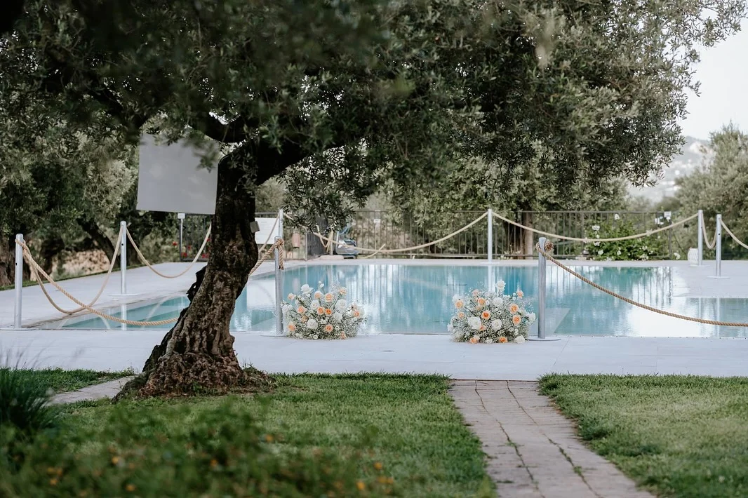 Piscina allestita per matrimonio